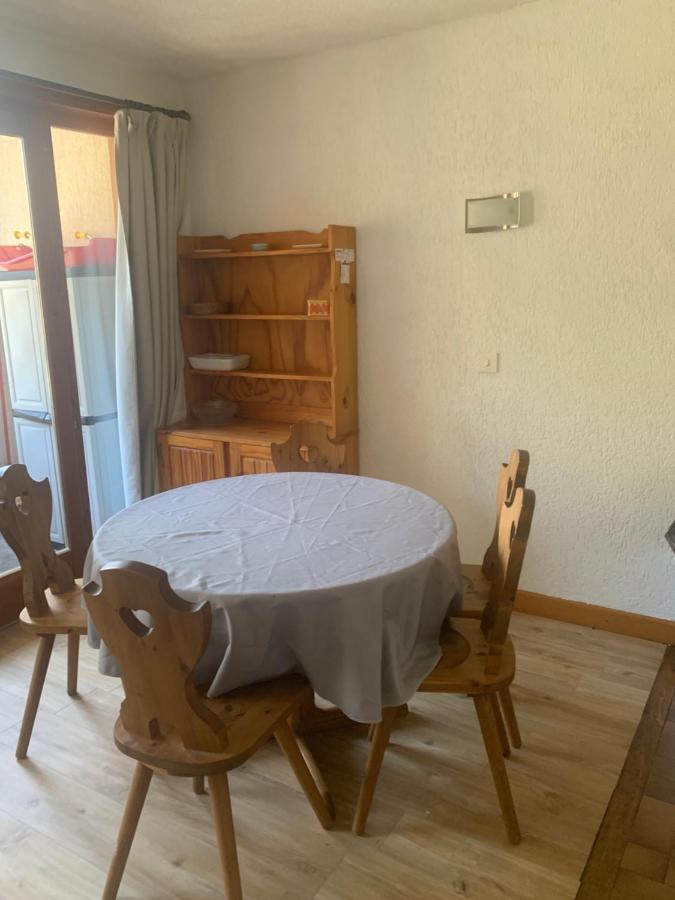 Appartement Avec Acces Piscine- Station- 4 Personnes Saint-Jean-dʼAulps Exterior foto